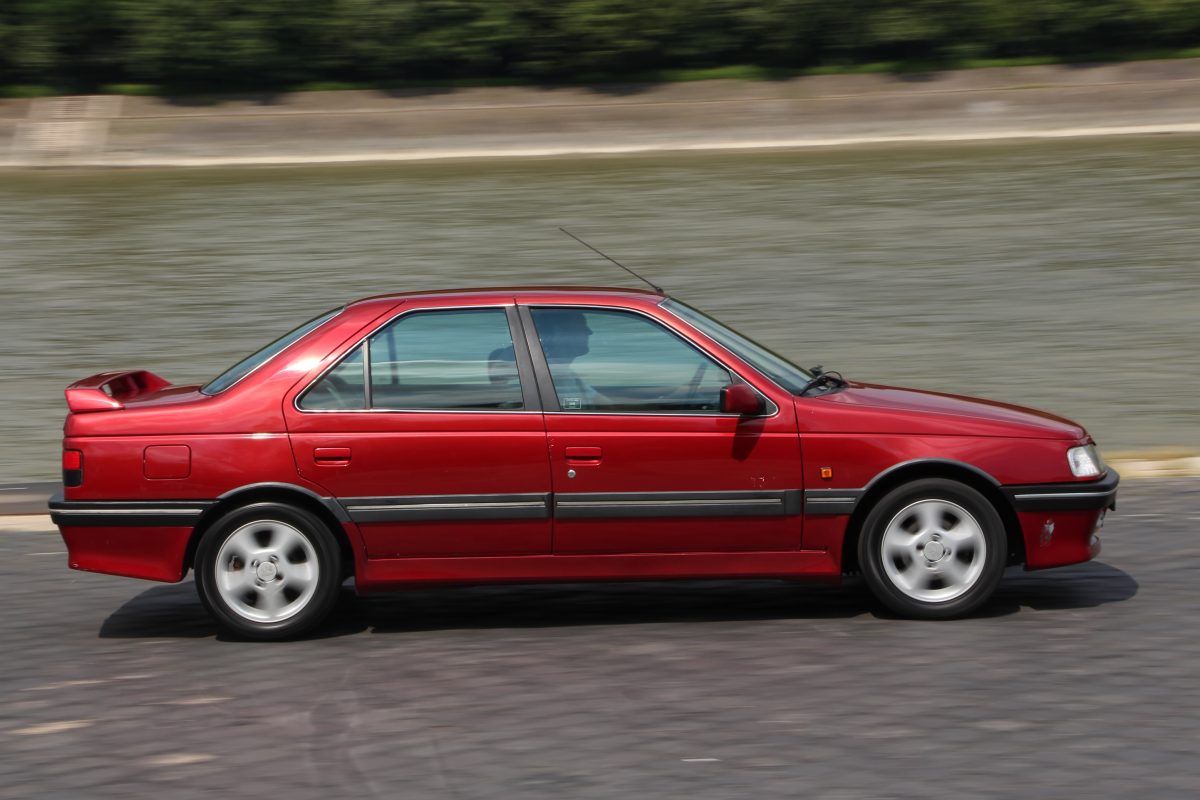 PEUGEOT 405