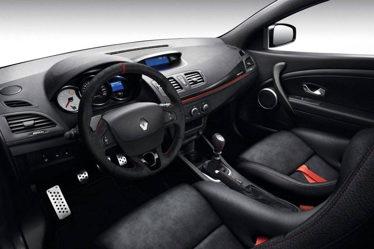 RENAULT