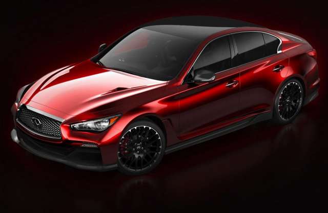 Infiniti Q50 karbonba csomagolva