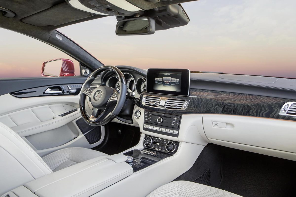 MERCEDES-BENZ