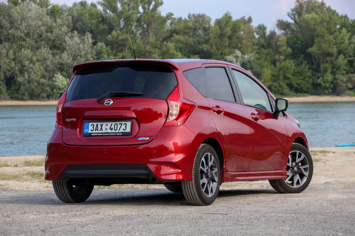 NISSAN