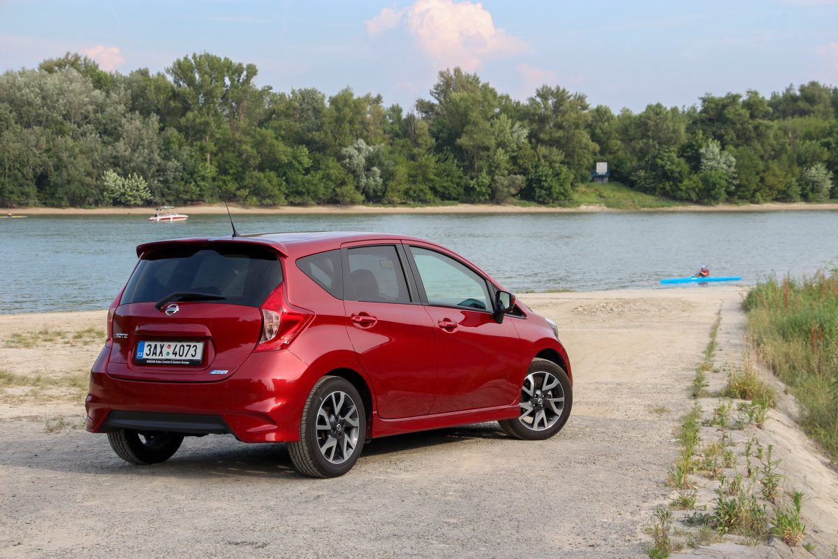 NISSAN