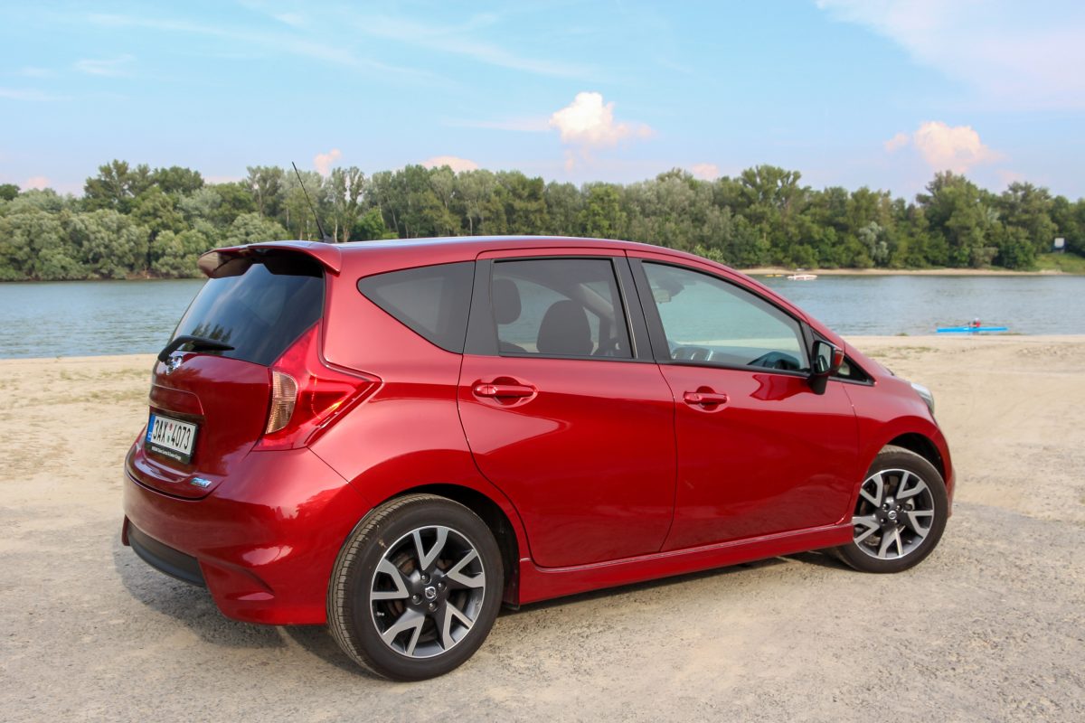 NISSAN