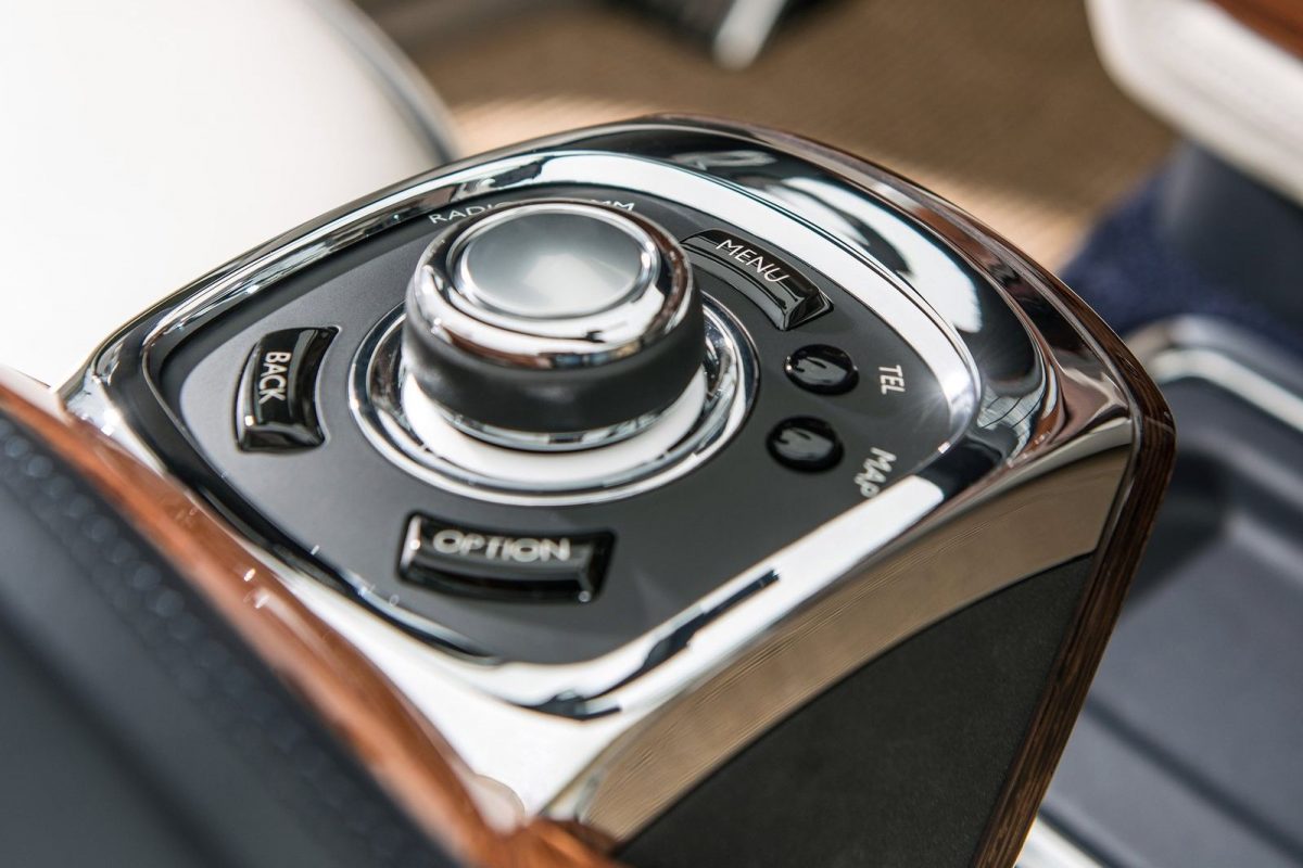 ROLLS-ROYCE