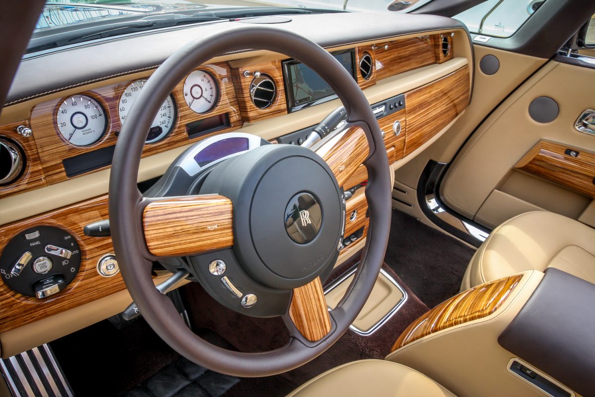 ROLLS-ROYCE