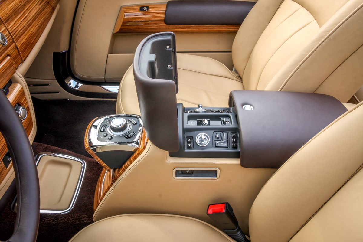 ROLLS-ROYCE