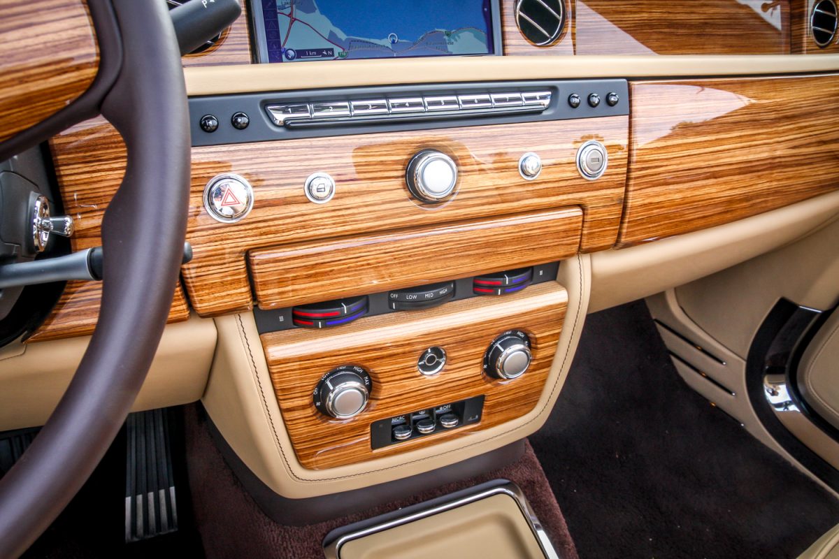 ROLLS-ROYCE