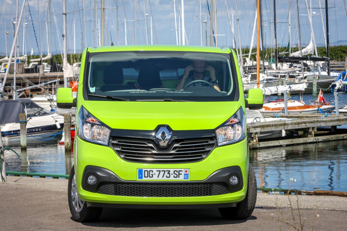 RENAULT