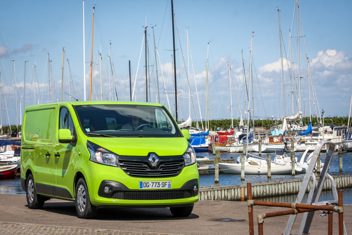 RENAULT