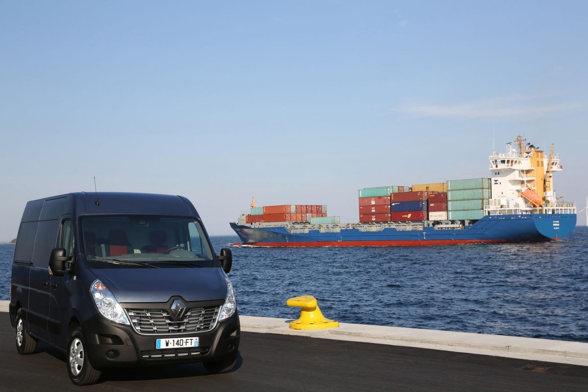 RENAULT