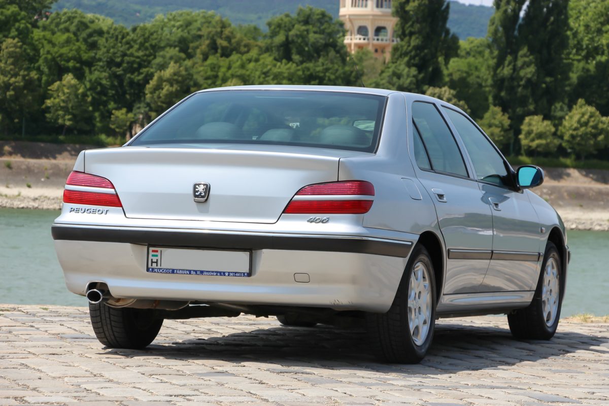 PEUGEOT