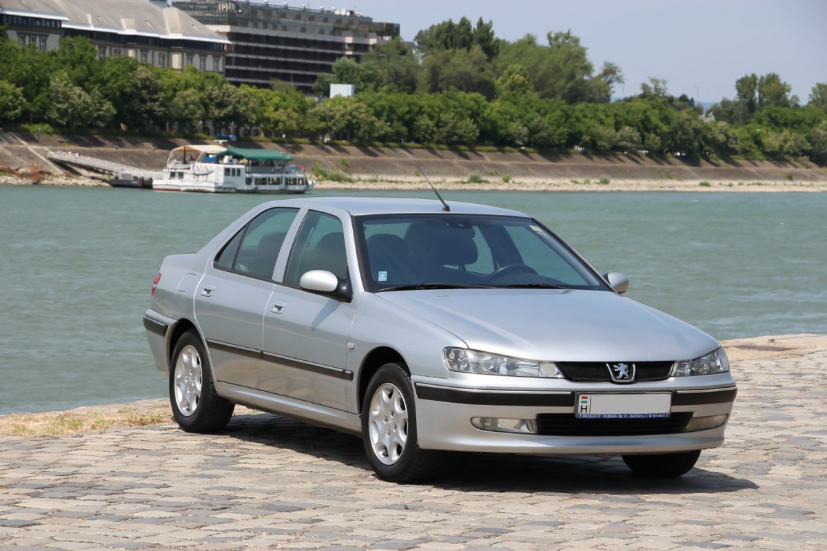 PEUGEOT