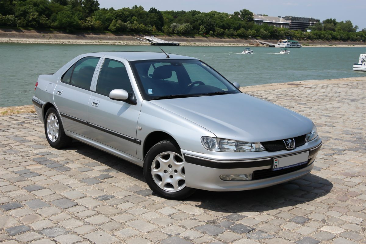 PEUGEOT