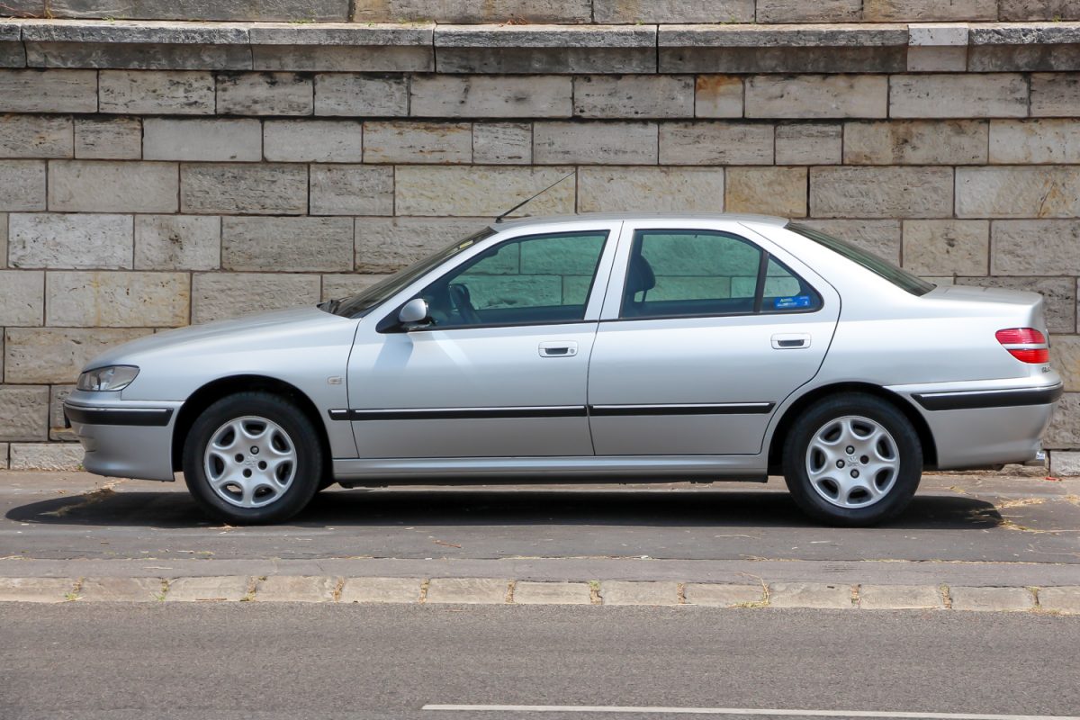 PEUGEOT