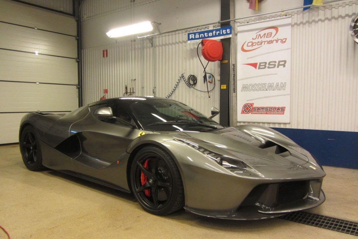 FERRARI
