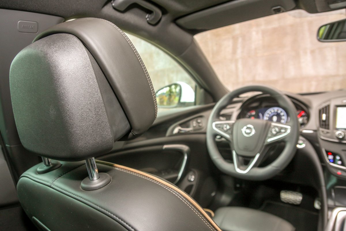 OPEL INSIGNIA