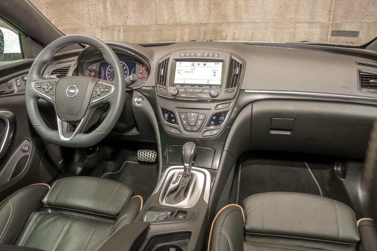 OPEL INSIGNIA