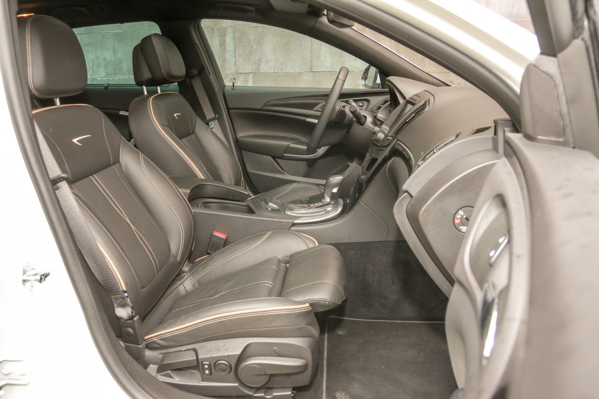 OPEL INSIGNIA