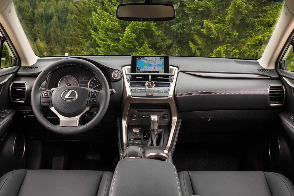 LEXUS