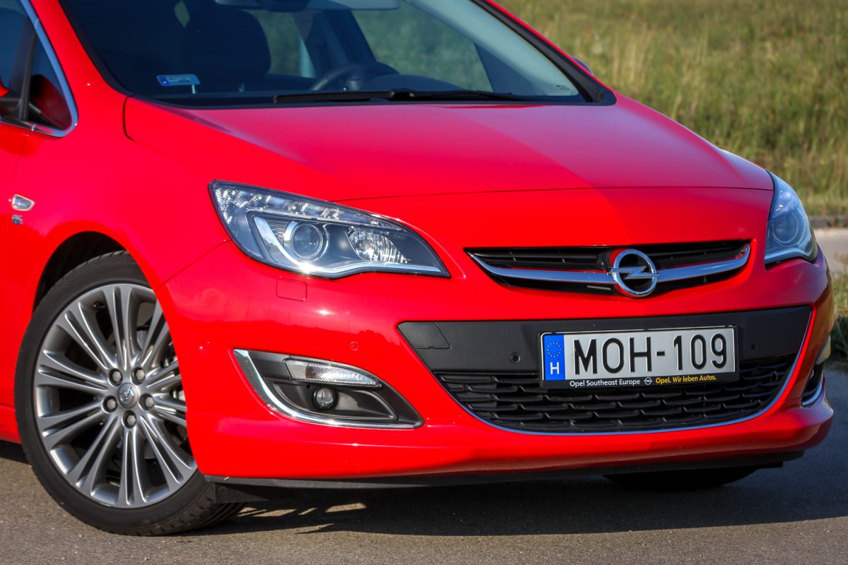 OPEL ASTRA J