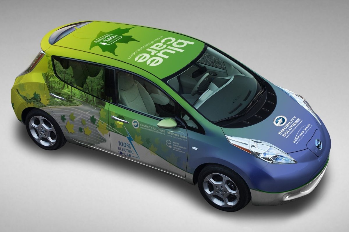 NISSAN LEAF