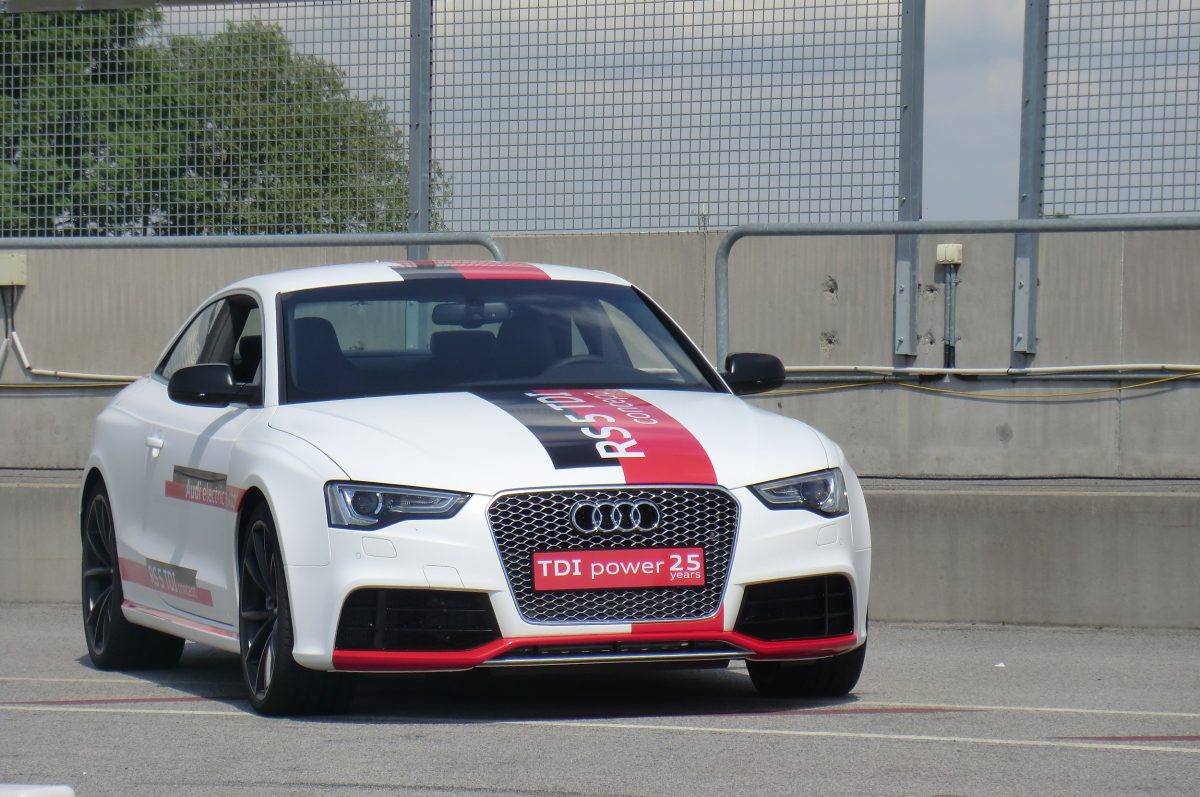 AUDI