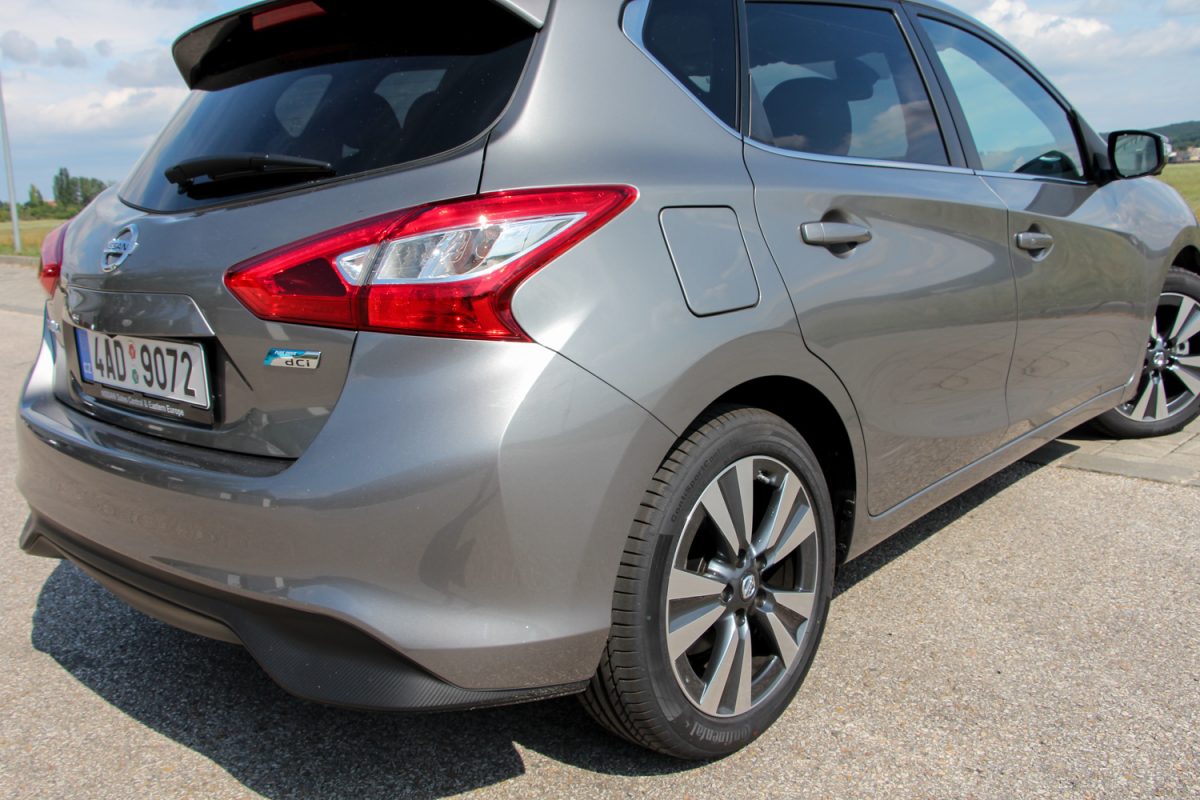 NISSAN PULSAR