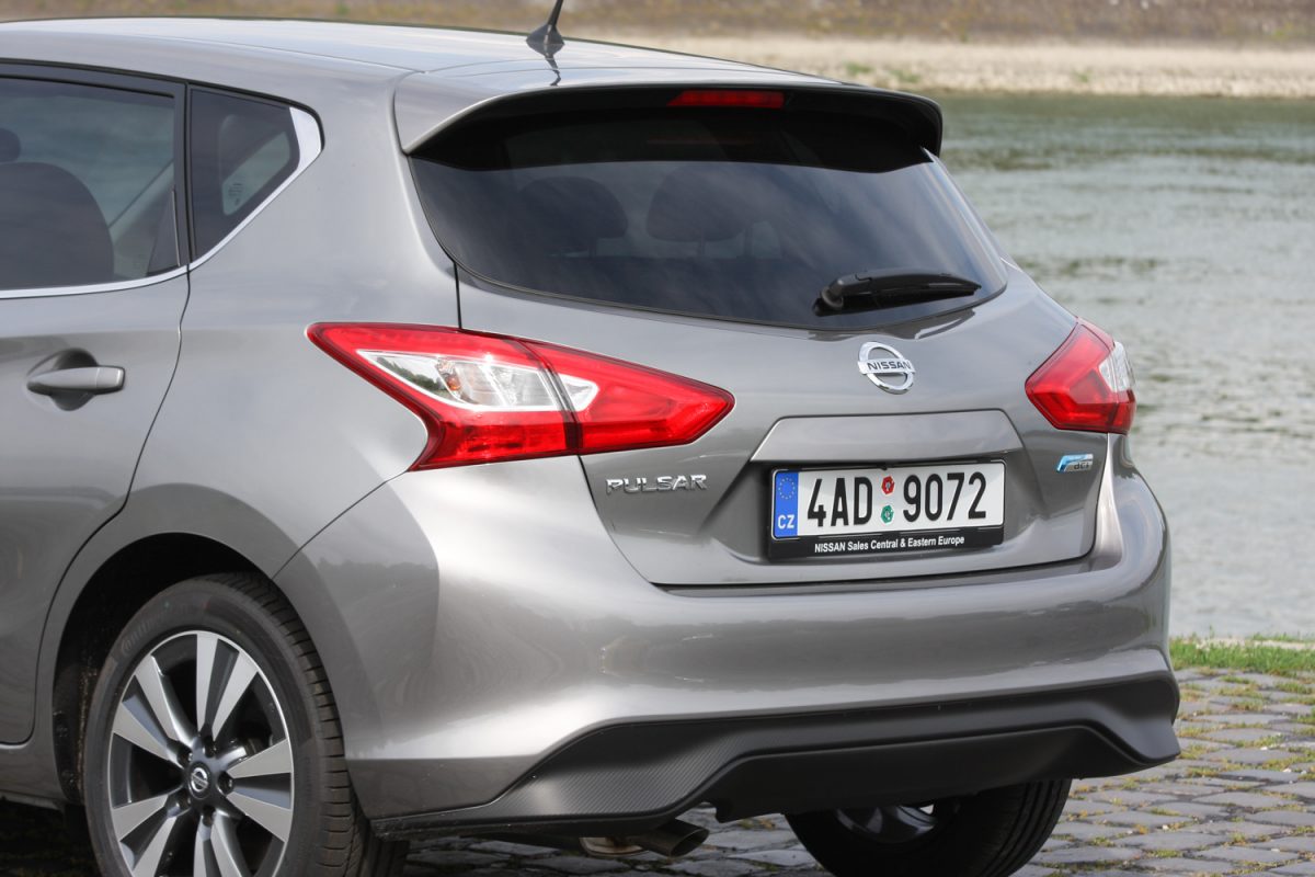 NISSAN PULSAR