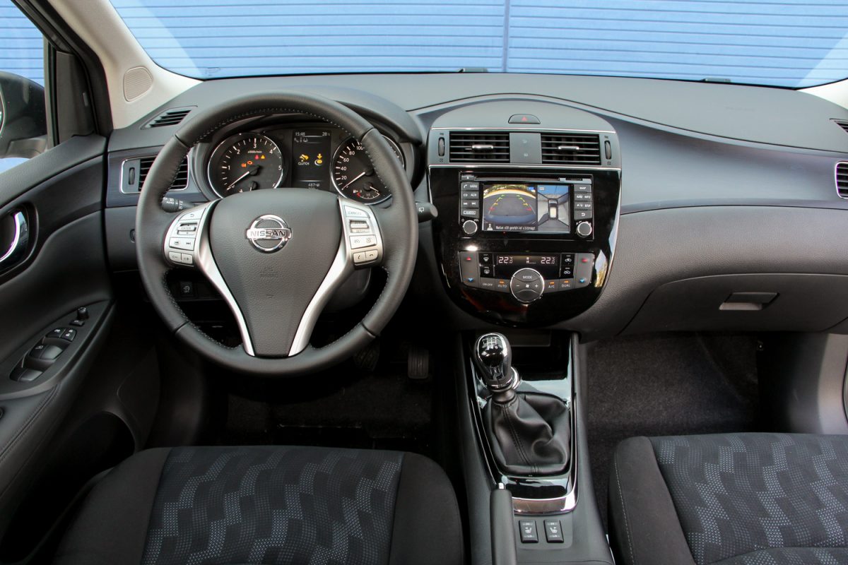 NISSAN PULSAR