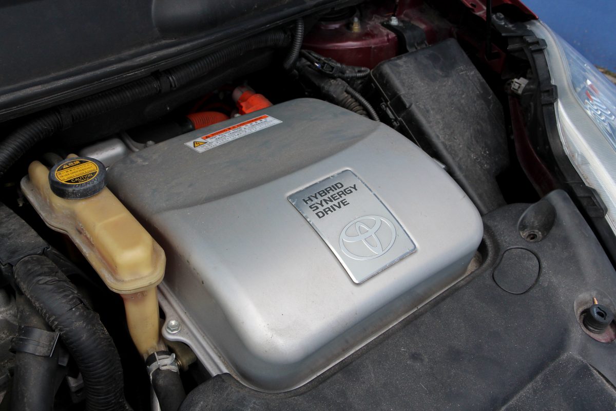 TOYOTA PRIUS