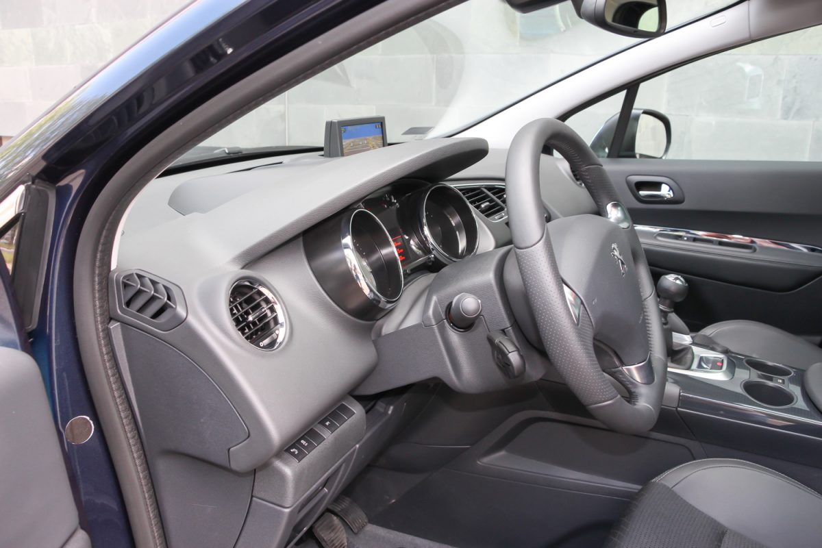 PEUGEOT
