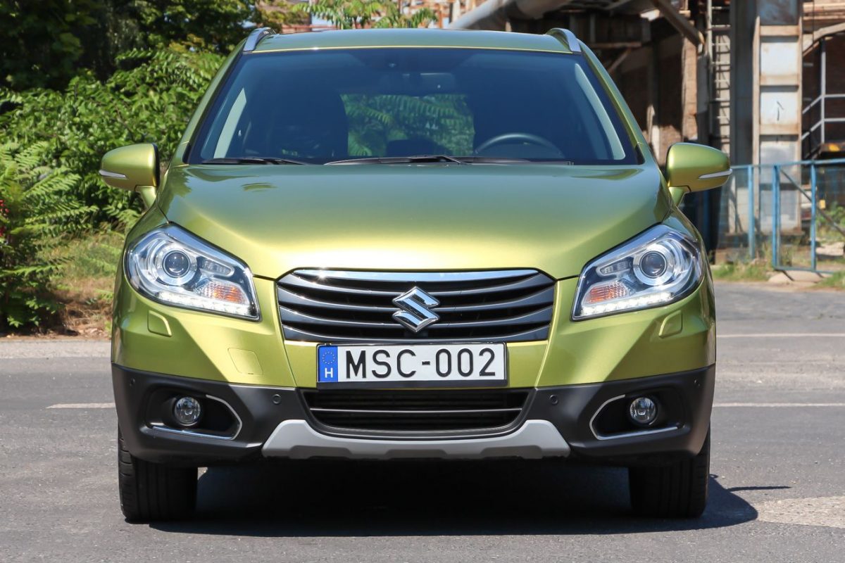 SUZUKI