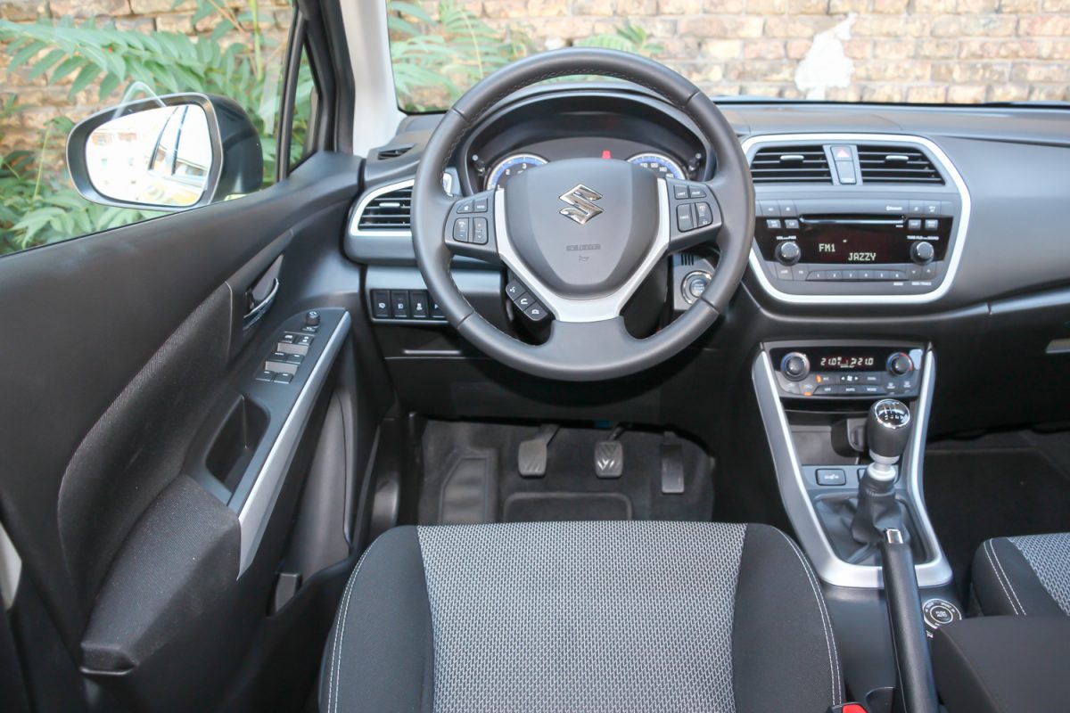 SUZUKI
