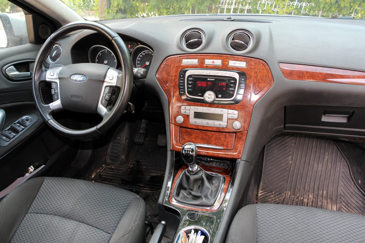 FORD MONDEO