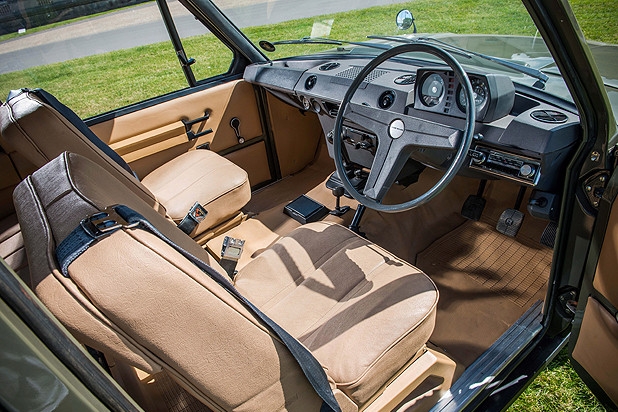 LAND ROVER