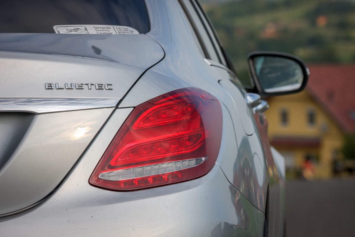 MERCEDES-BENZ C-OSZTÁLY