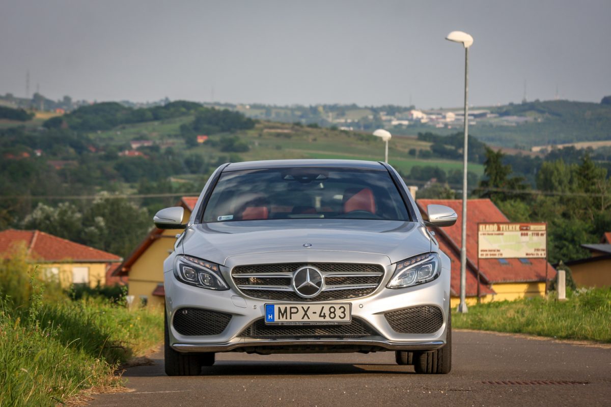 MERCEDES-BENZ