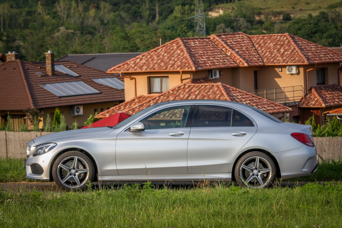 MERCEDES-BENZ C-OSZTÁLY