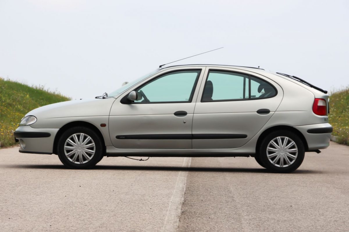 RENAULT