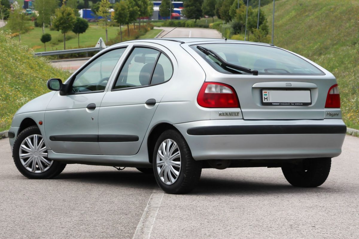 RENAULT