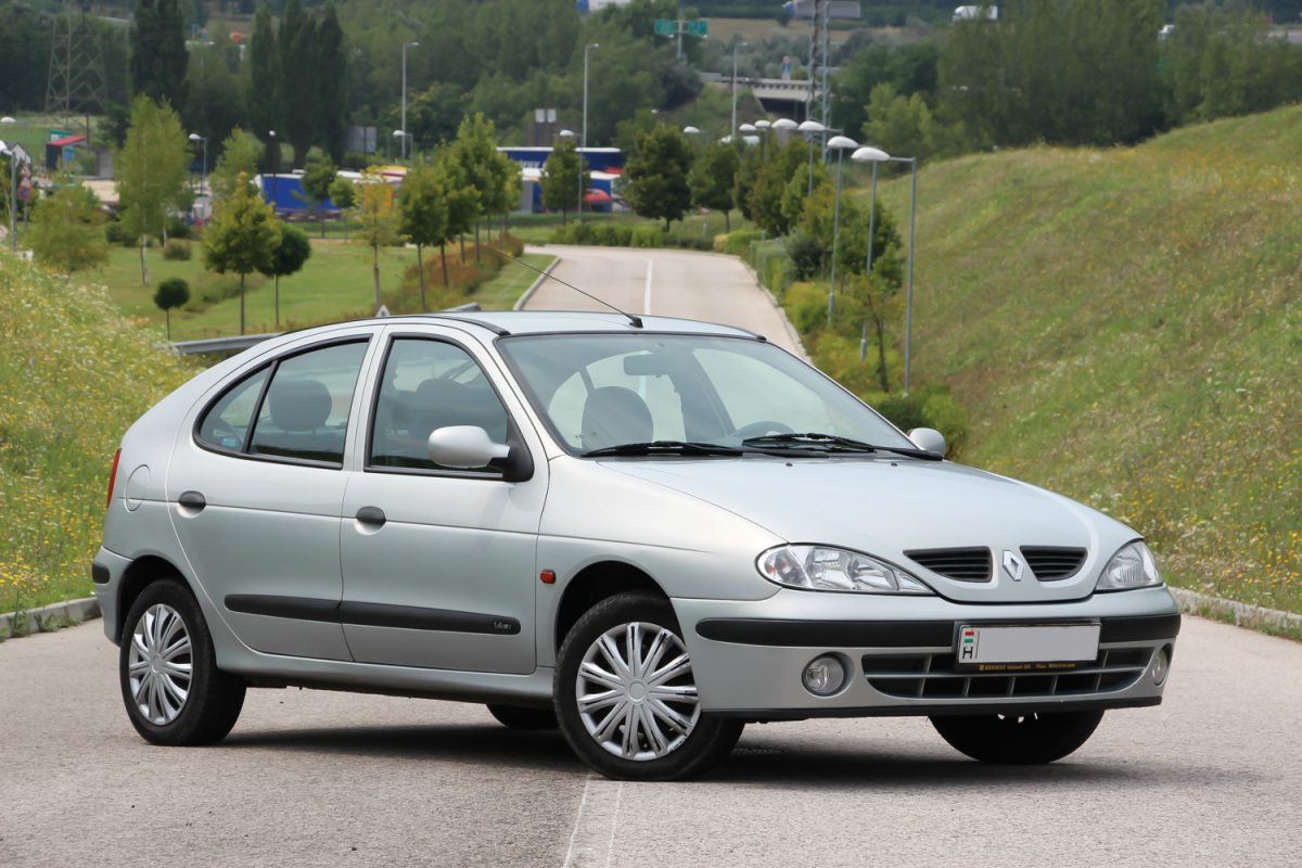 RENAULT