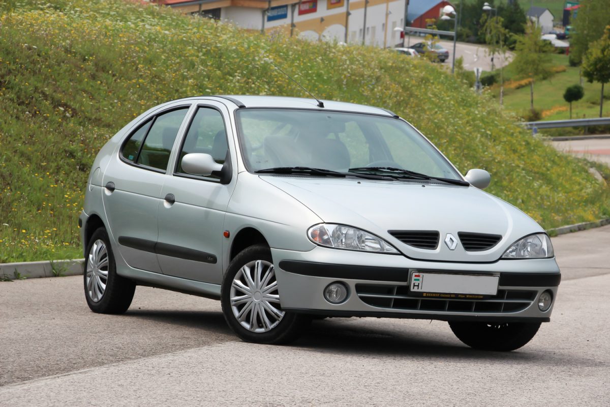 RENAULT