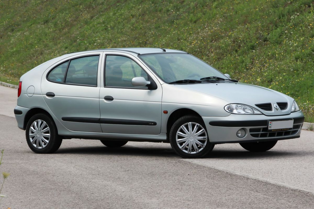 RENAULT