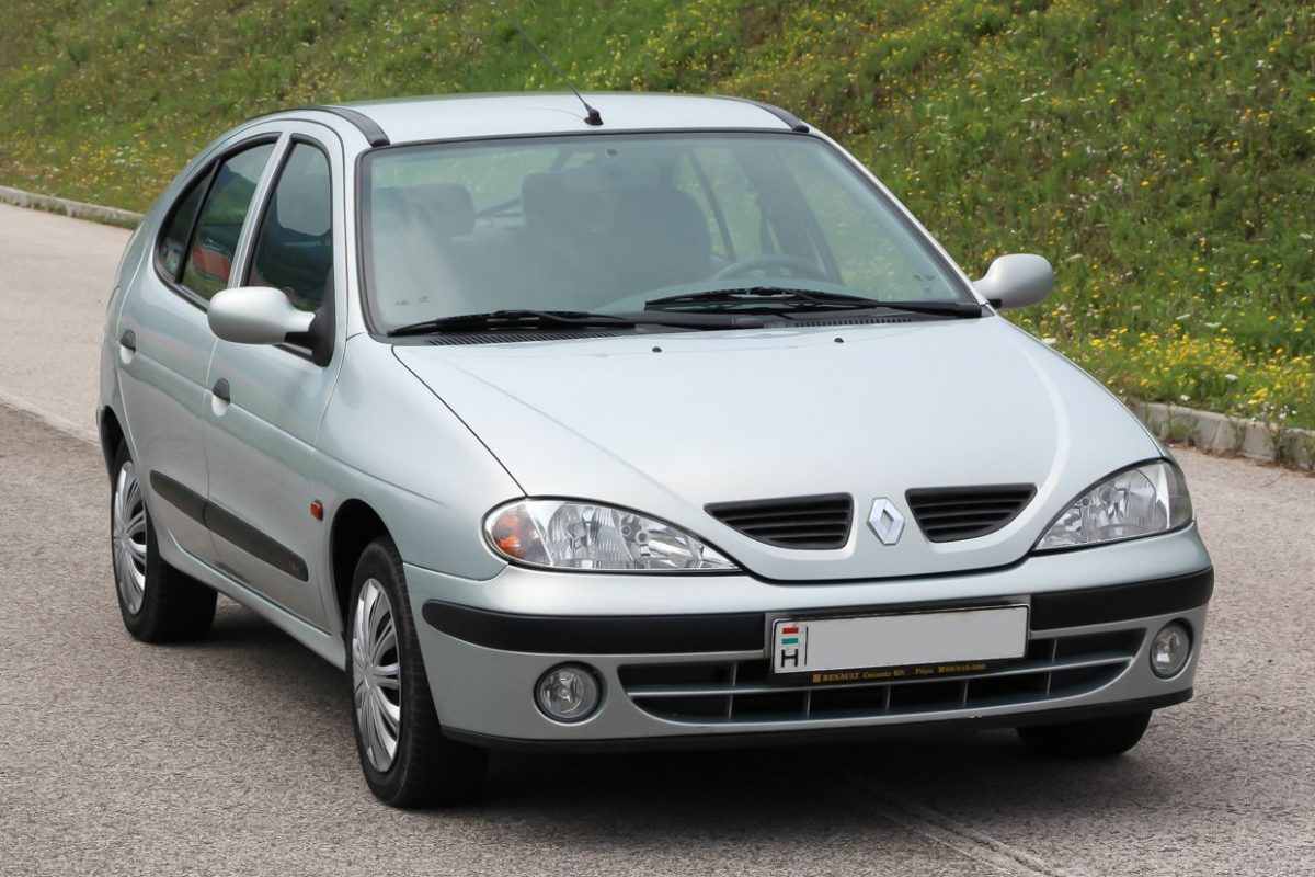 RENAULT