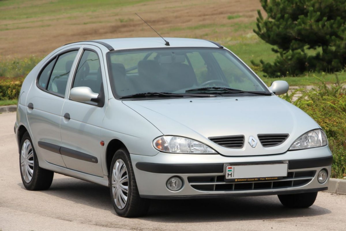 RENAULT