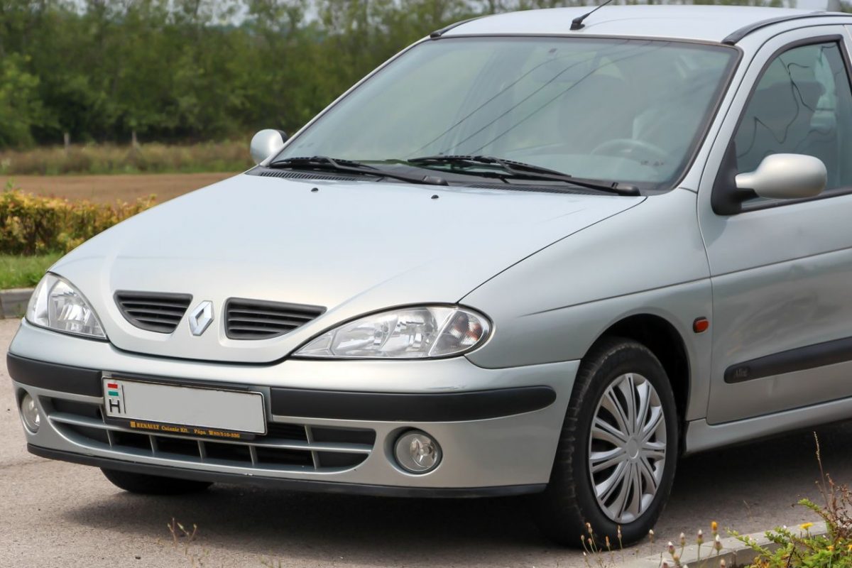 RENAULT
