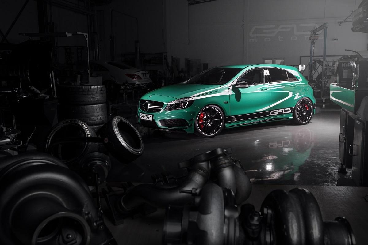 MERCEDES-BENZ