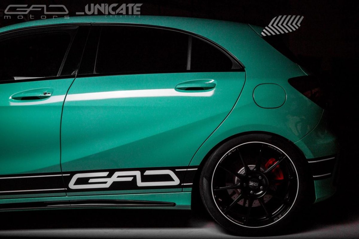MERCEDES-BENZ