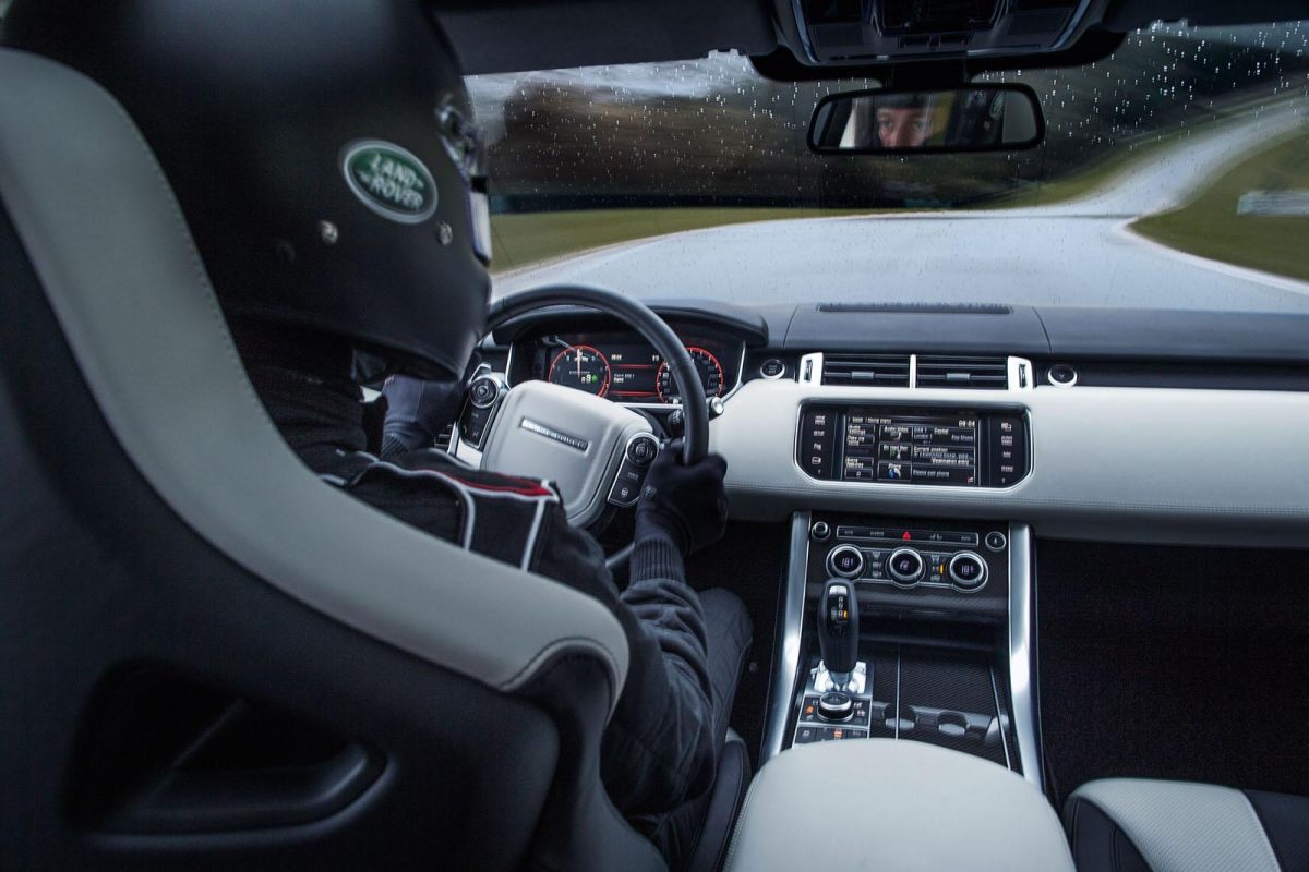 LAND ROVER