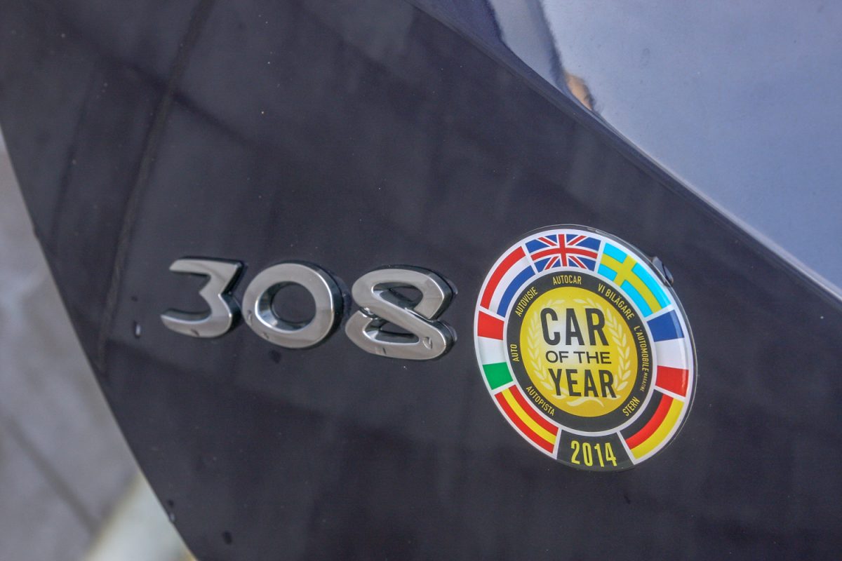 PEUGEOT 308